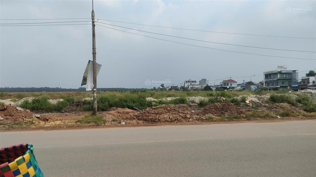Gấp gấp mặt tiền nút giao lê duẩn  vũ hồng phô, hàng hiếm. dt 350,8m2 có 300m thổ. giá 23 tỷ