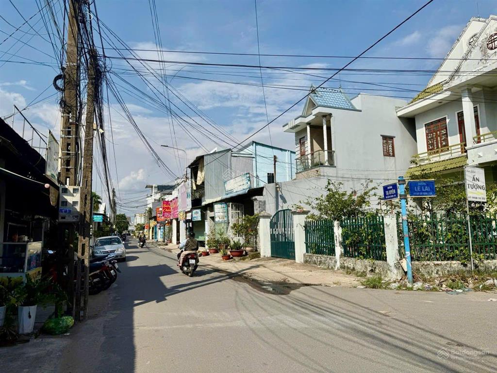 Bán nhà lô góc 2 mặt tiền tạ uyên lê lai, long thành 360m2, 266,8m2 thổ cư giá 14 tỷ tl