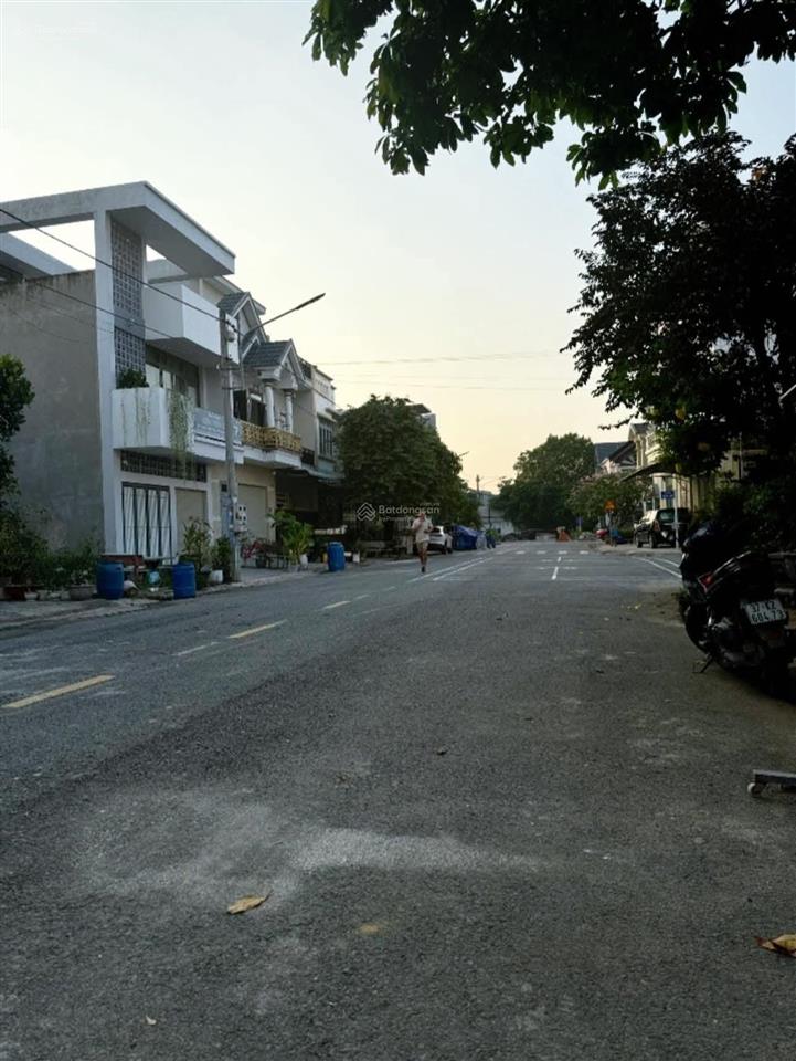 Nhà sổ hồng riêng bình chuẩn thuận an bình dương giá bán 3 tỷ 650 tr