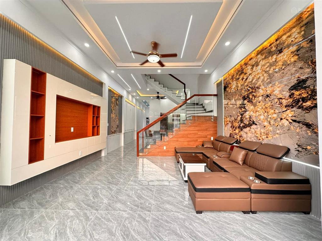 Bán nhà sổ hồng riêng đẹp tại phường khánh bình, 3,9 tỷ, 105m2, 3pn, 2wc, pháp lý đầy đủ