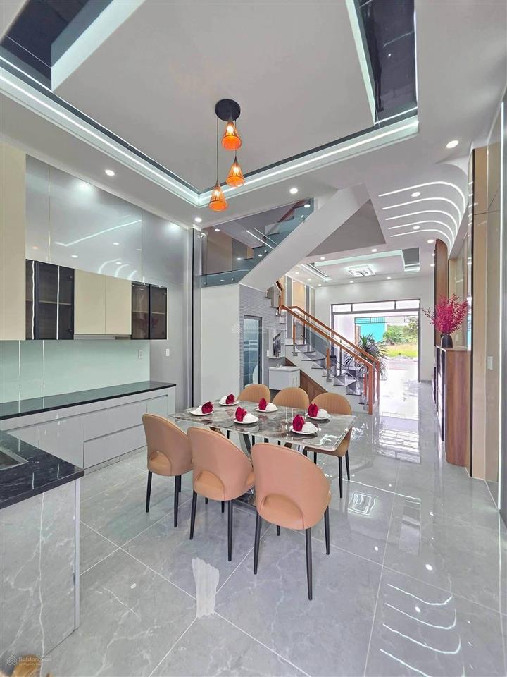 Bán nhà phố 3pn, 3wc tại tân hiệp, giá ưu đãi 3,3 tỷ, 72m2 hot