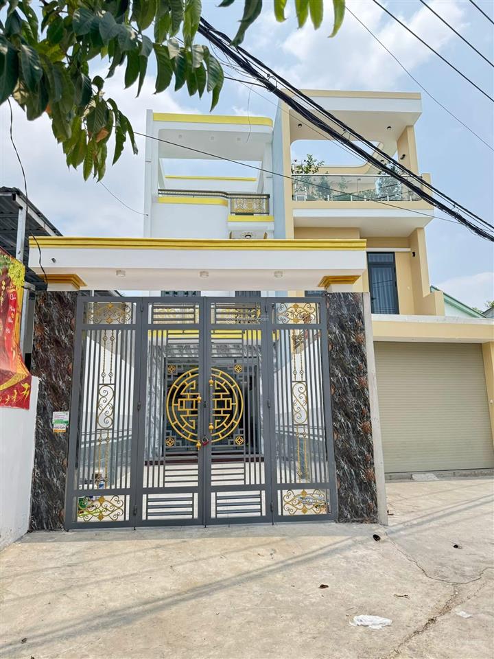 Bán gấp nhà mặt phố tại tân đông hiệp, 6,9 tỷ, 112m2, view đẹp