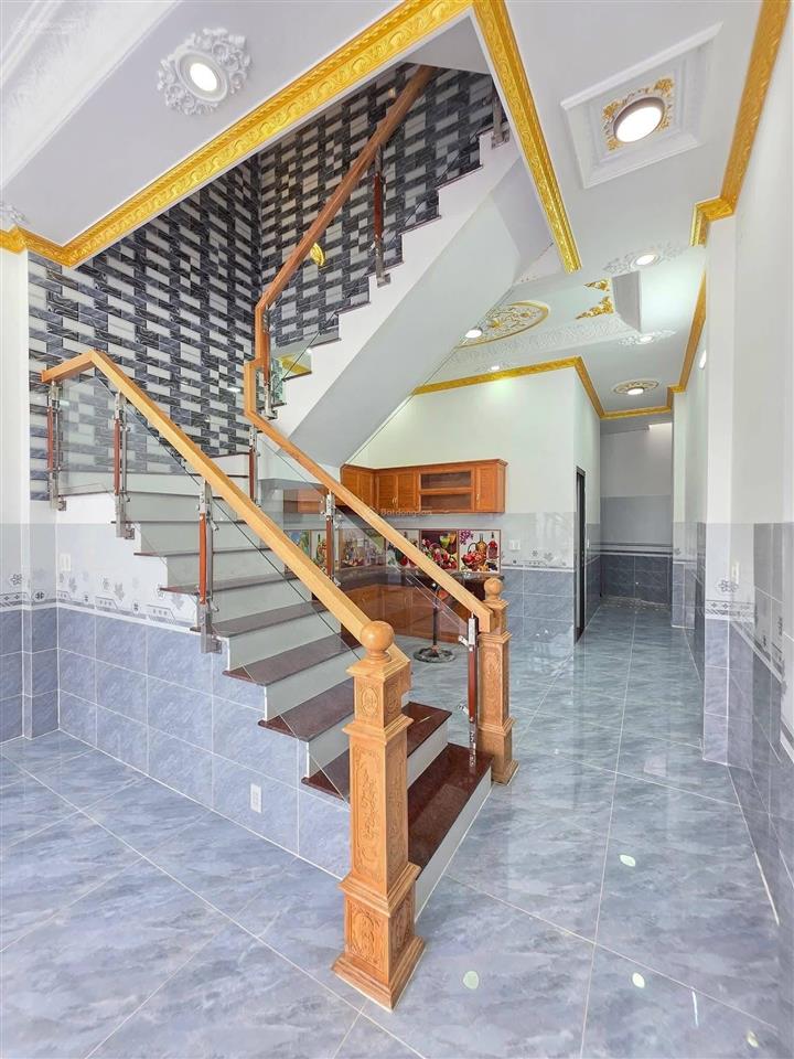 Bán gấp nhà mặt phố tại tân đông hiệp, 6,9 tỷ, 112m2, view đẹp
