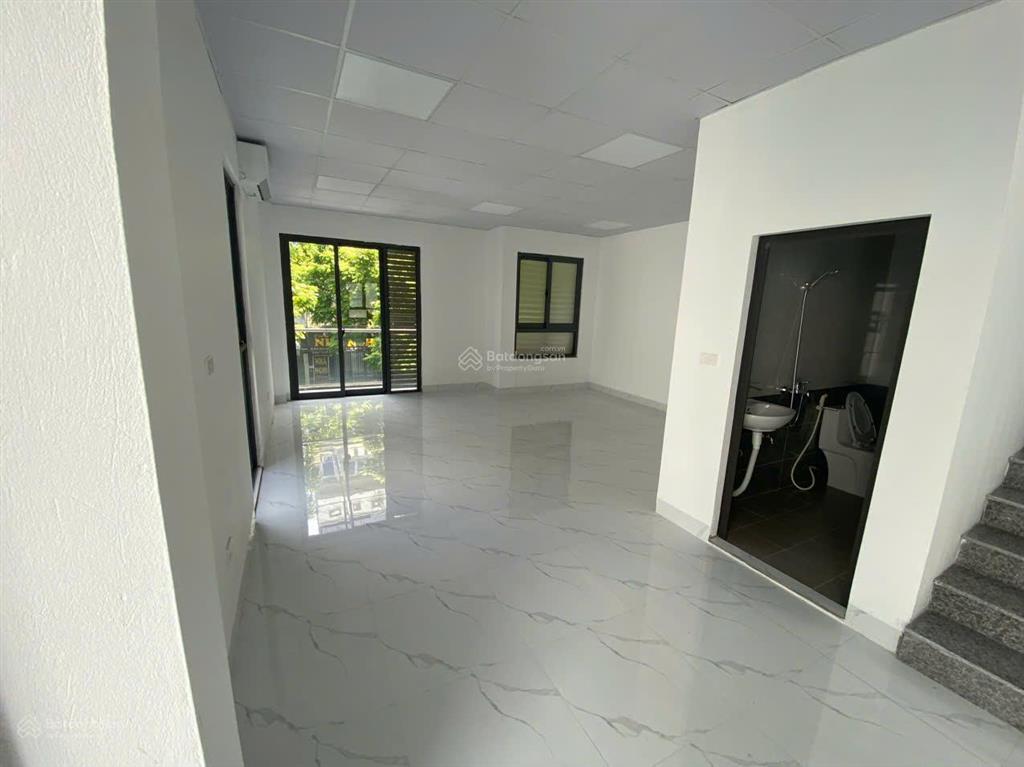 Cho thuê biệt thự dương nội, hà đông gần aeon mall hoàn thiện đẹp, không giới hạn mục đích sử dụng