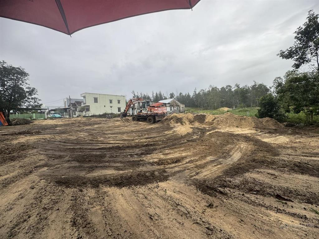 Bán đất tại xã bình giang, thăng bình, quảng nam, giá tốt 2,25 tỷ, 2400 m2 (900k/1mv quá rẻ)