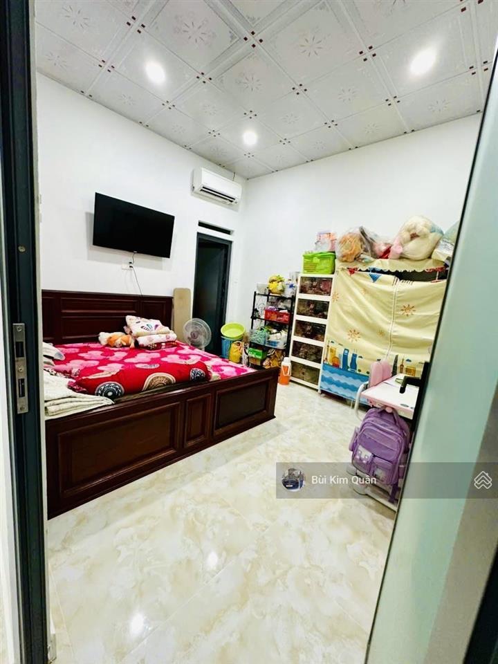 81m2 5.99 tỷ tl gần chợ thạch đà 4.5x18m, cn 64.6m2 2 tầng 3pn (có pn trệt) ở ngay