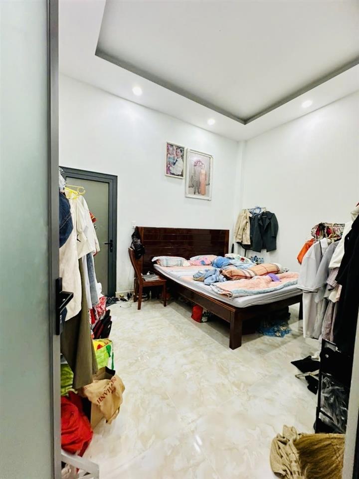 81m2 5.99 tỷ tl gần chợ thạch đà 4.5x18m, cn 64.6m2 2 tầng 3pn (có pn trệt) ở ngay