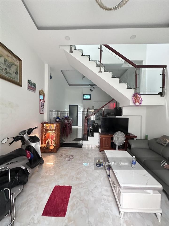 81m2 5.99 tỷ tl gần chợ thạch đà 4.5x18m, cn 64.6m2 2 tầng 3pn (có pn trệt) ở ngay