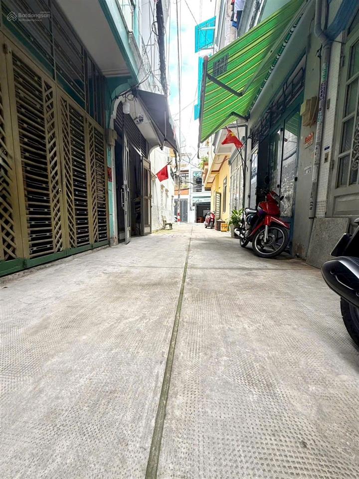 Phan huy ích tân bình 30m2 3 tầng 5.55 tỷ dt 30m2 (3.5 x 9m) công nhận đủ