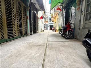 Phan huy ích tân bình 30m 3 tầng 5.55 tỷ dt 30m (3.5 x 9) công nhận đủ kết c