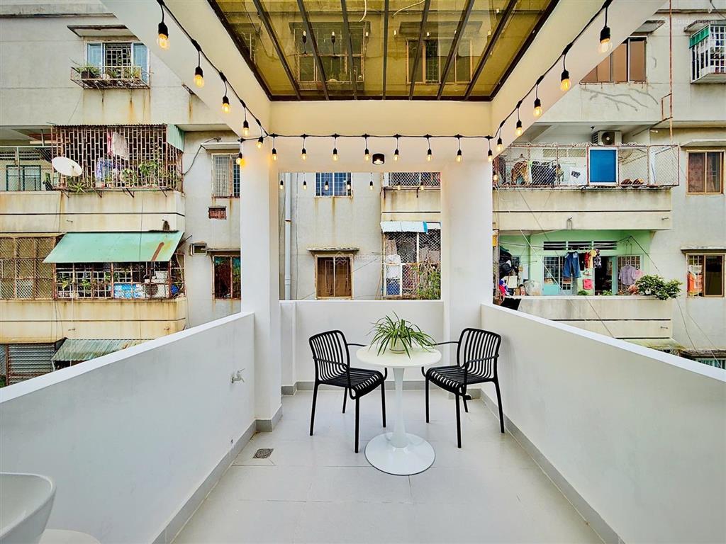 Nhà mới đẹp 5 tầng  dtsd 68m2 trung tâm phú nhuận chỉ có (3 tỷ 980)