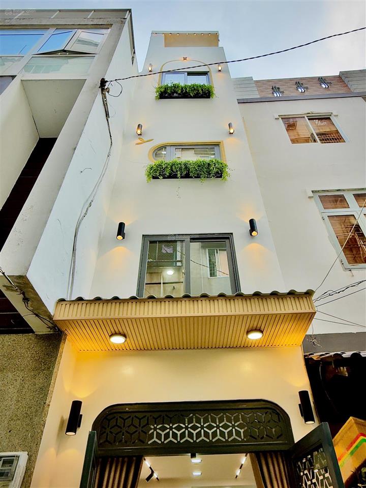 Nhà mới đẹp 5 tầng  dtsd 68m2 trung tâm phú nhuận chỉ có (3 tỷ 980)