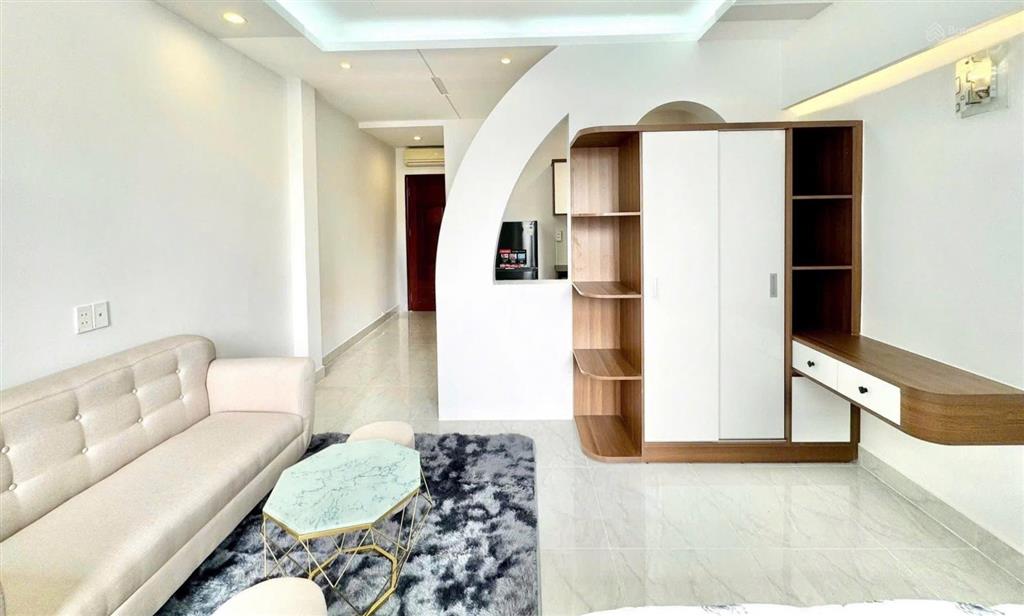 Cho thuê phòng chdv cao cấp nội thất đầy đủ mặt tiền phùng văn cung phú nhuận phan xích long