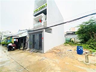 Đất vuông vức cạnh hàng xóm nhà cao tầng, đỗ xuân hợp