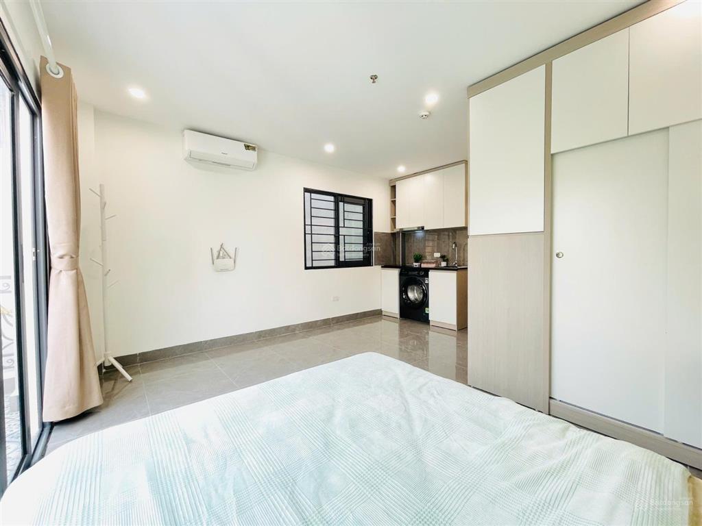 Studio full đồ máy giặt riêng  ô tô đỗ cửa  cách bách kính xây 1.5km