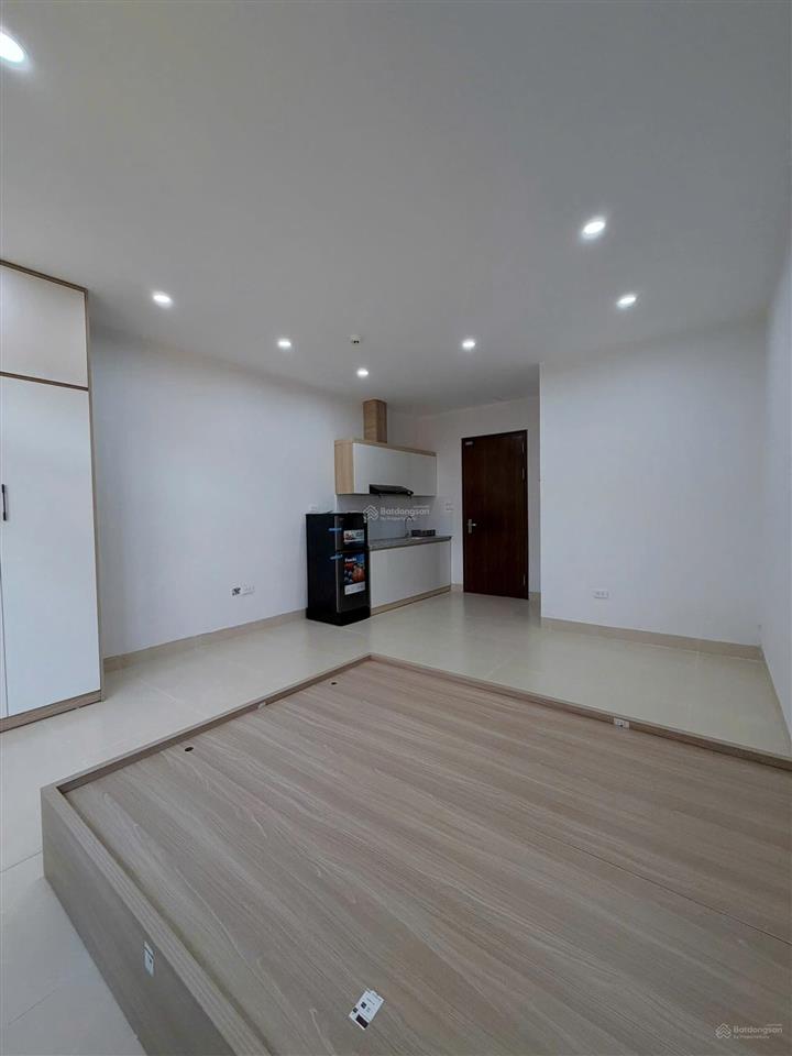 Studio 40m2  đi bộ đến lotte liễu giai 800m  đh quốc gia, sư phạm báo chí 23km