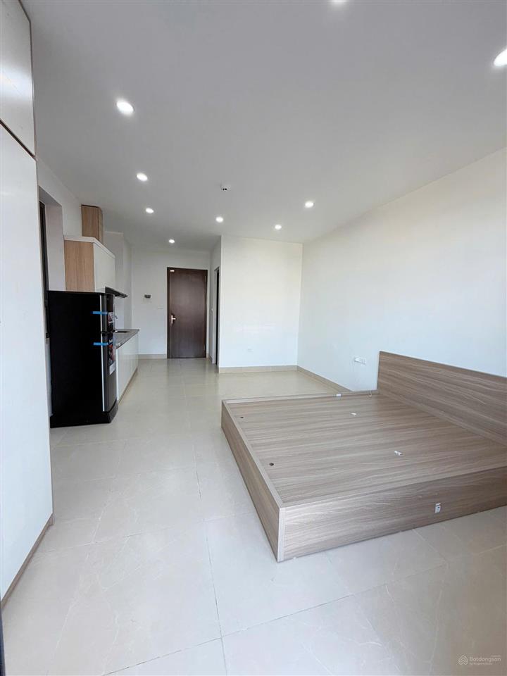 Studio 40m2  đi bộ đến lotte liễu giai 800m  đh quốc gia, sư phạm báo chí 23km
