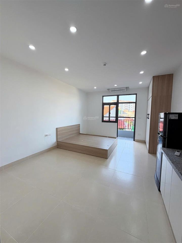 Studio 40m2  đi bộ đến lotte liễu giai 800m  đh quốc gia, sư phạm báo chí 23km