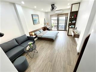 Cho thuê căn hộ studio hào nam  máy giăt riêng ban công thoáng đh văn hóa 500m