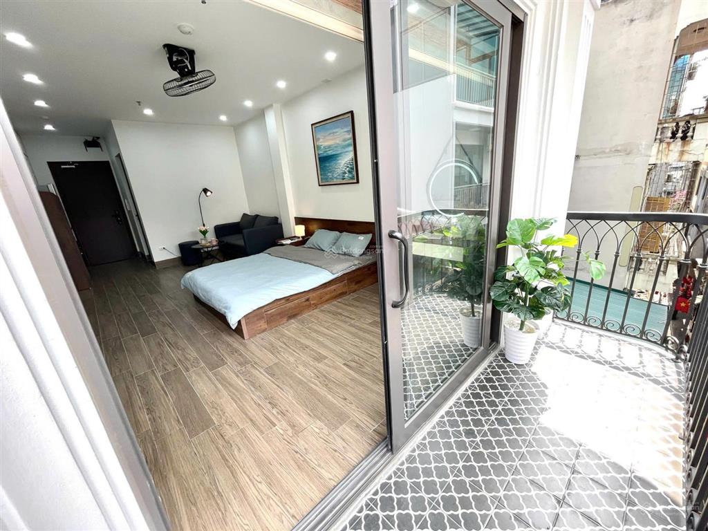 Cho thuê căn hộ studio hào nam máy giặt riêng  ban công thoáng  đh văn hóa 500m