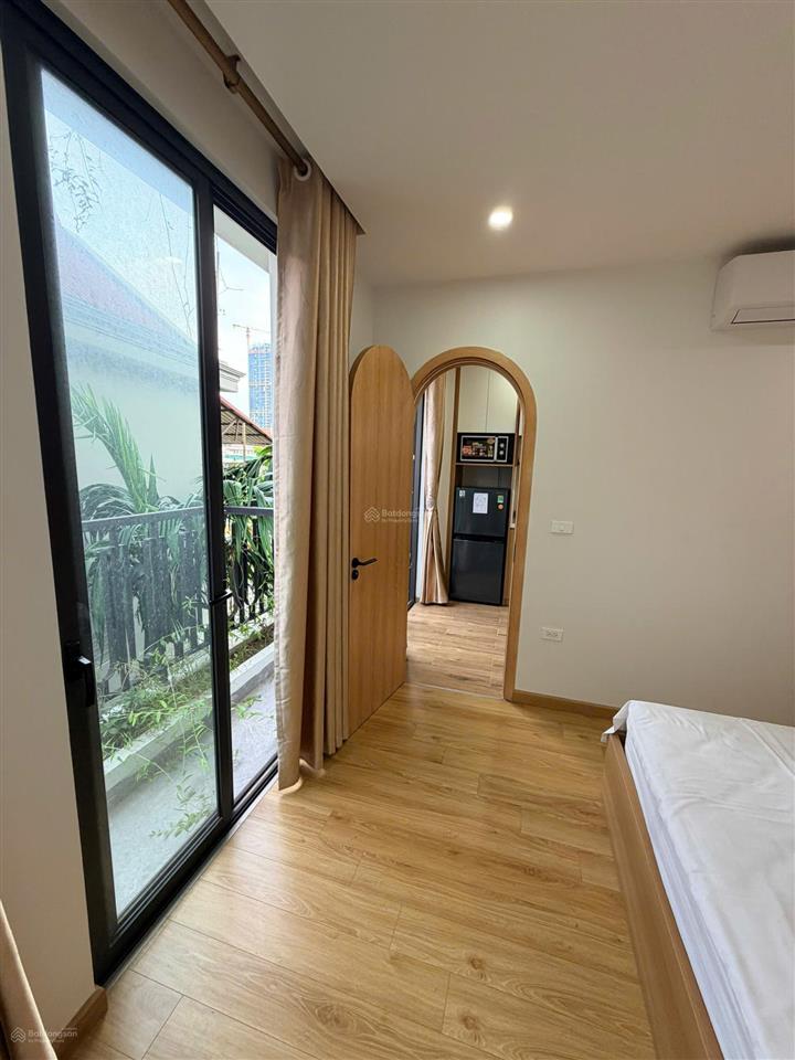 Cho thuê phòng cao cấp tây hồ  view thành phố  ô tô đỗ cửa