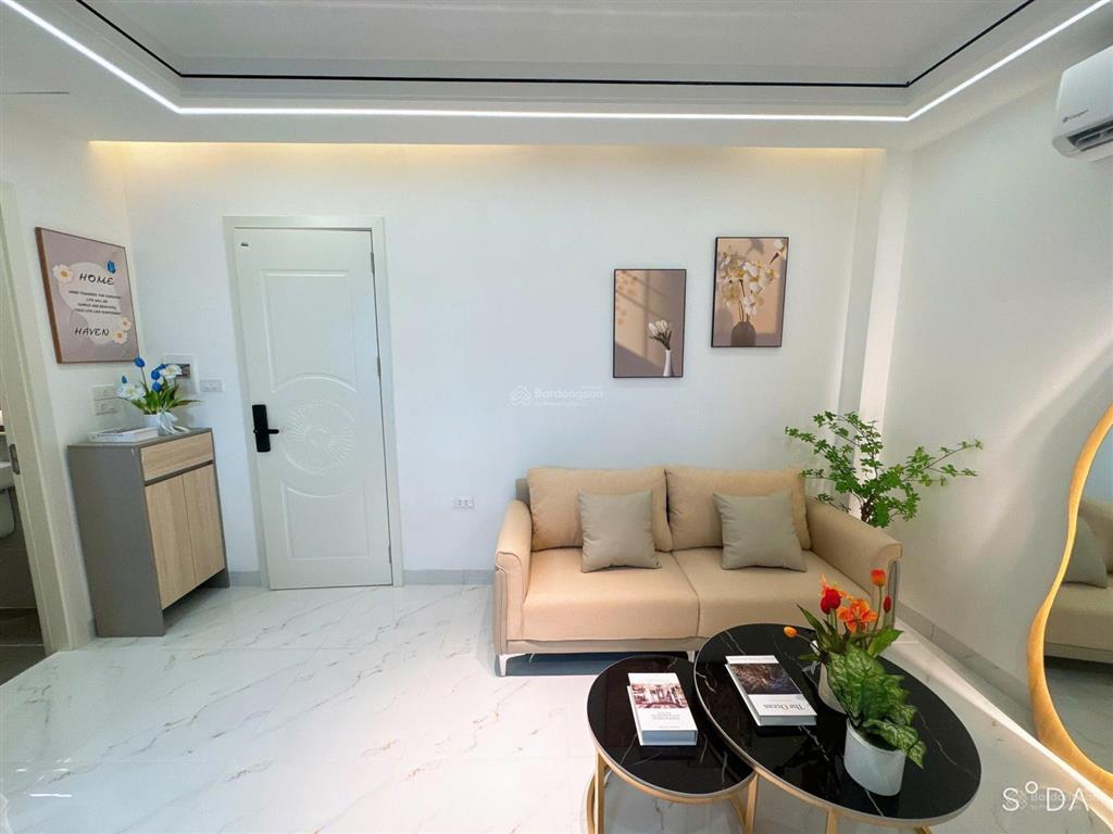 Cho thuê 1n1k cao cấp giá  ô tô đỗ cửa  444 đội cấn ba đình