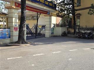 Siêu phâm 41m lô góc nở hậu  đường thông ô tô  trung tâm cát quế, hoài đức