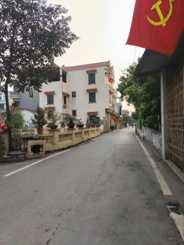 Nhà c4 50m kiên cố đất vuông đẹp gần trục chính cao xá, đức thượng.