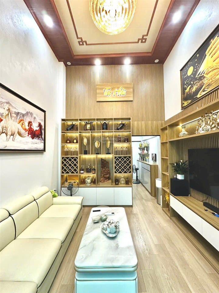 Nhà đẹp  vị trí siêu đắc địa  10 ô tô đỗ cửa  full nội thất xịn  vài bước ra ngã tư trạm trôi