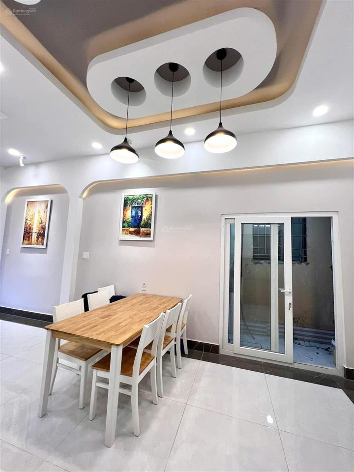 Gấp, chính chủ kẹt tiền, giảm 30% căn nhà đẹp quận 12.