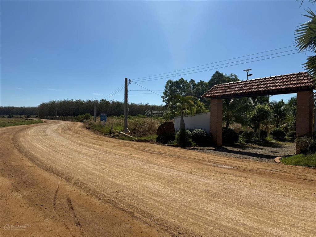 Bán gấp hàng hiếm 30m mặt tiền đường huyện 32m