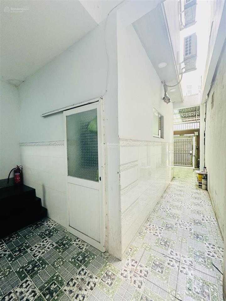 Giáp q1  xô viết nghệ tĩnh  p17  bình thạnh  67m  dòng tiền 23tr/tháng  chỉ 6.98 tỷ