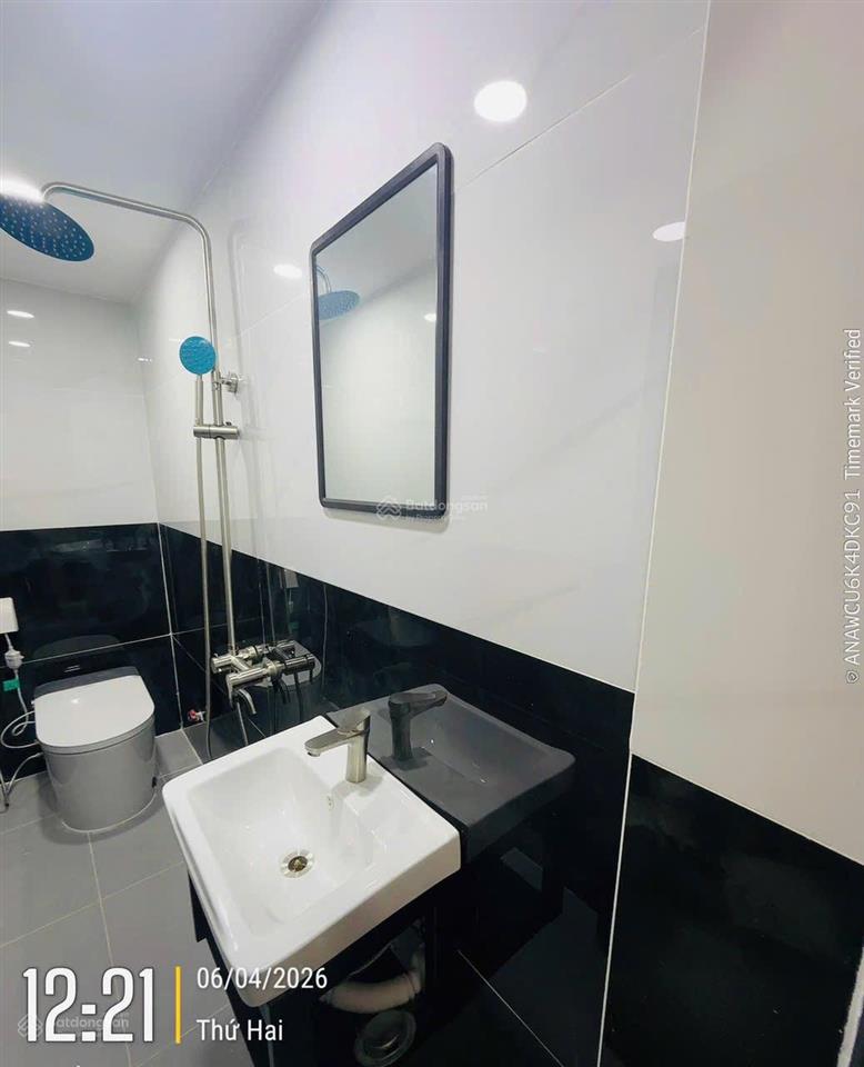 Nhà mới 5 tầng  lê văn quới giáp tân phú  ô tô thông  thang máy  shr  cn 60m2  chỉ 8.3 tỷ