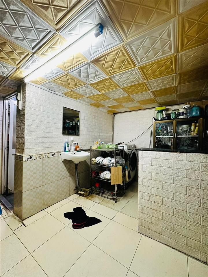 Chung cư vĩnh viễn , quận 10, tầng 1