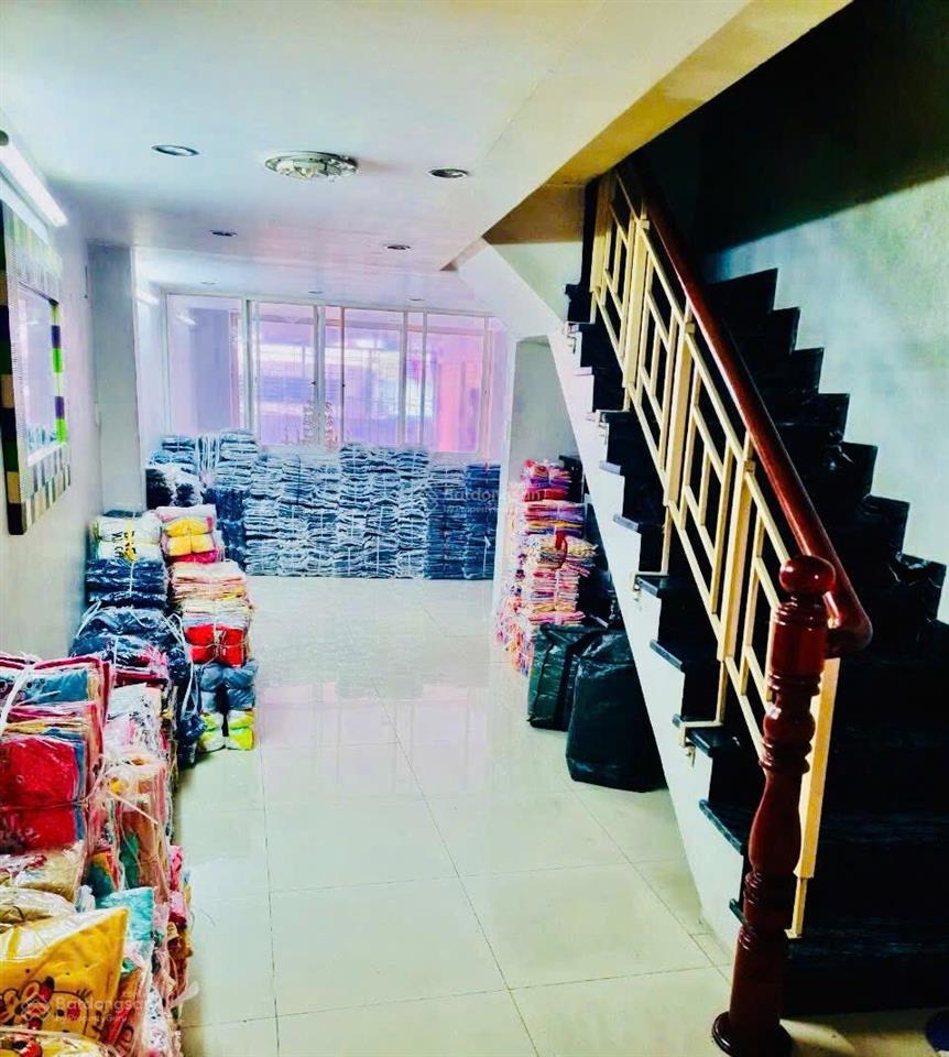 Lý thường kiệt  110m  4 tầng  hxh thông dòng tiền 30tr/tháng  shr  17 tỷ tl