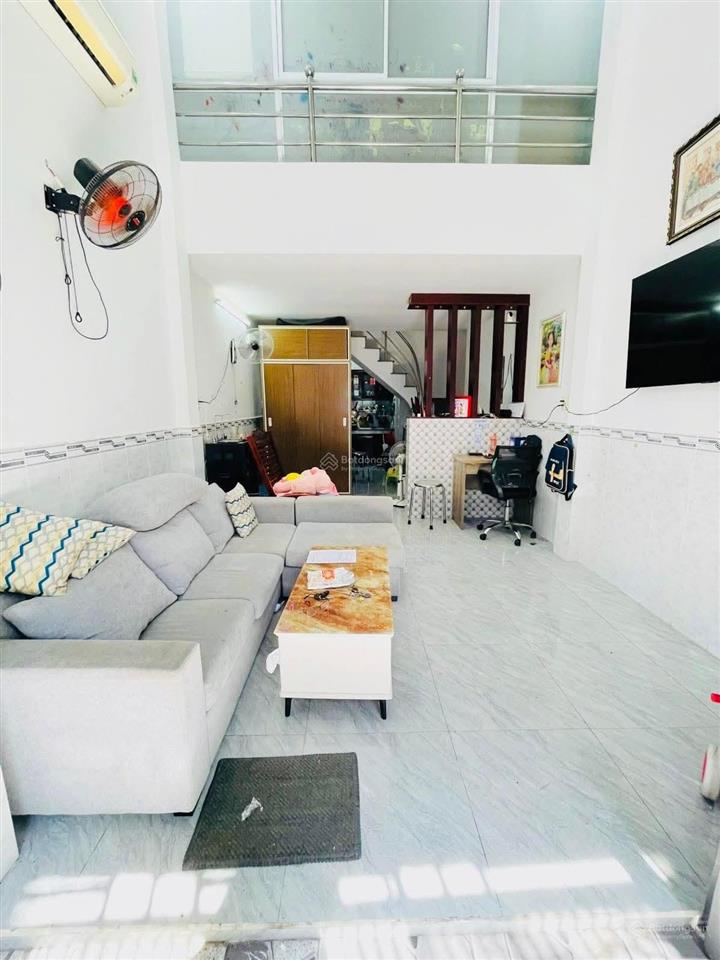 Gò vấp  hxh  thống nhất  cách mt chỉ 100m  shr  hoàn công  chỉ 3.99 tỷ thương lượng