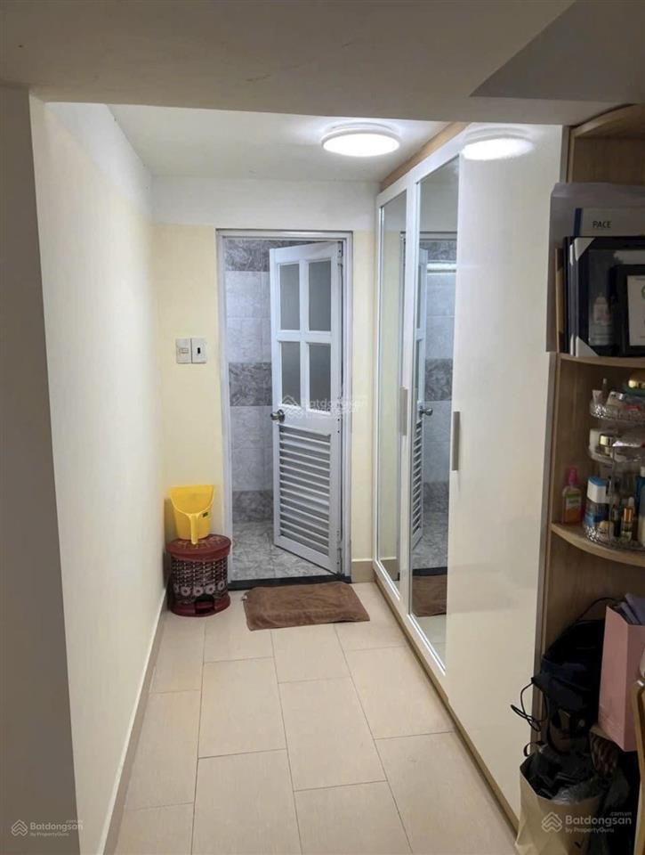 Bán căn hộ cc 43m2, tầng trệt 2pn, 2wc tại hồ văn huê, giá siêu hời, sổ hồng riêng