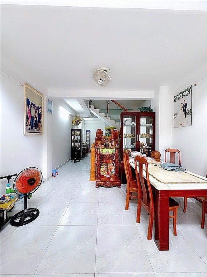 Lạc long quân  tân bình  nhà mới 5 tầng 5pn khép kín  ô tô đỗ cửa  shr  giá chỉ 7,69 tỷ