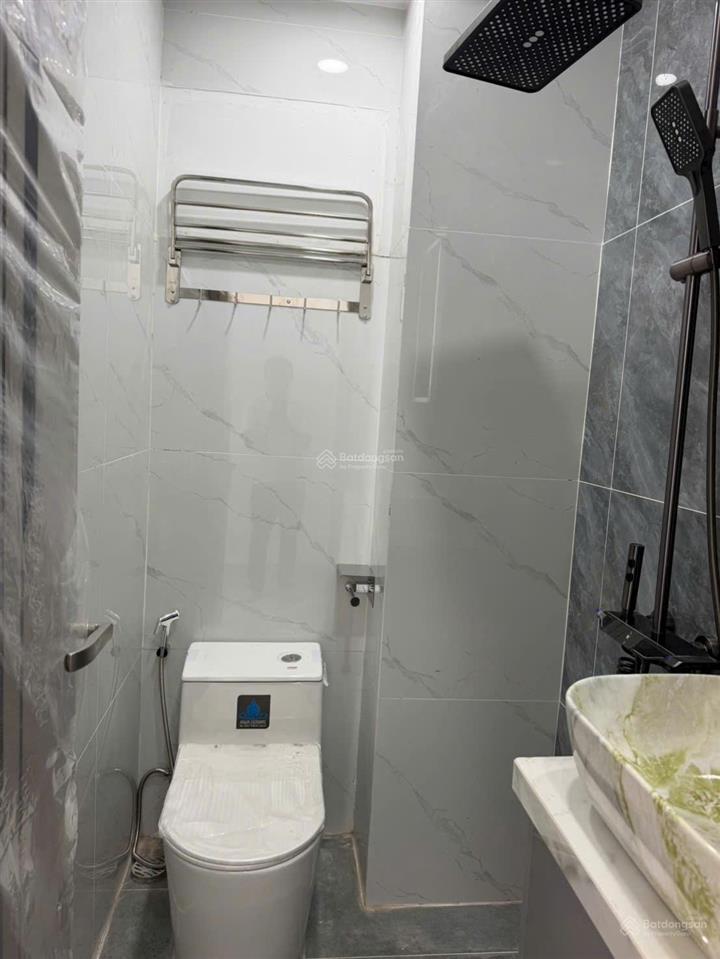 Lạc long quân  tân bình  5,25 tỷ  nhà mới 100%  hẻm xe hơi 6m