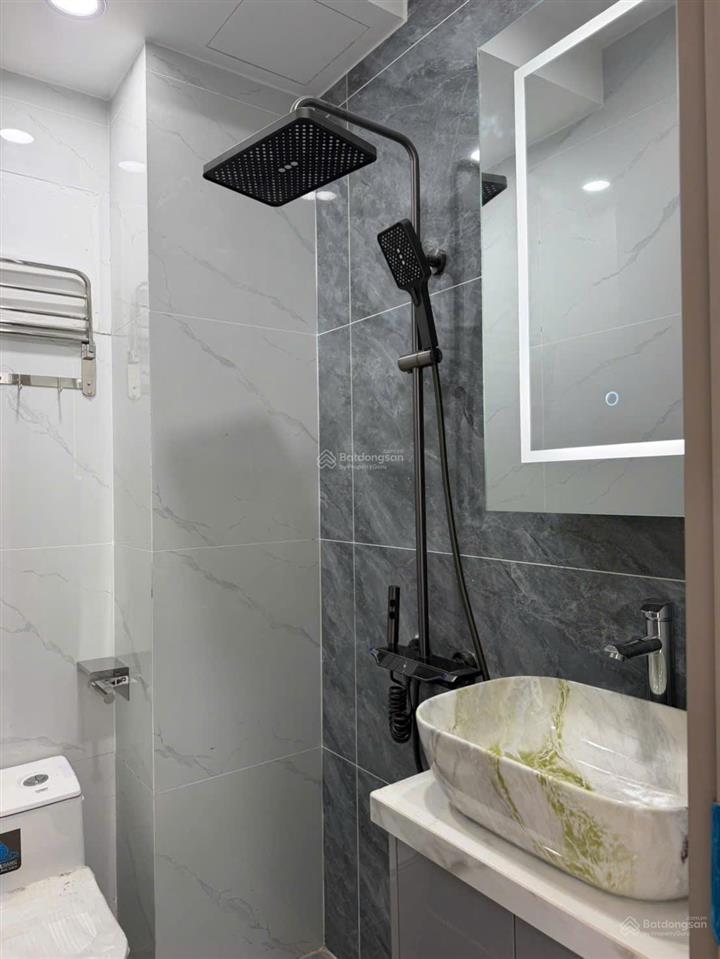 Lạc long quân  tân bình  5,25 tỷ  nhà mới 100%  hẻm xe hơi 6m