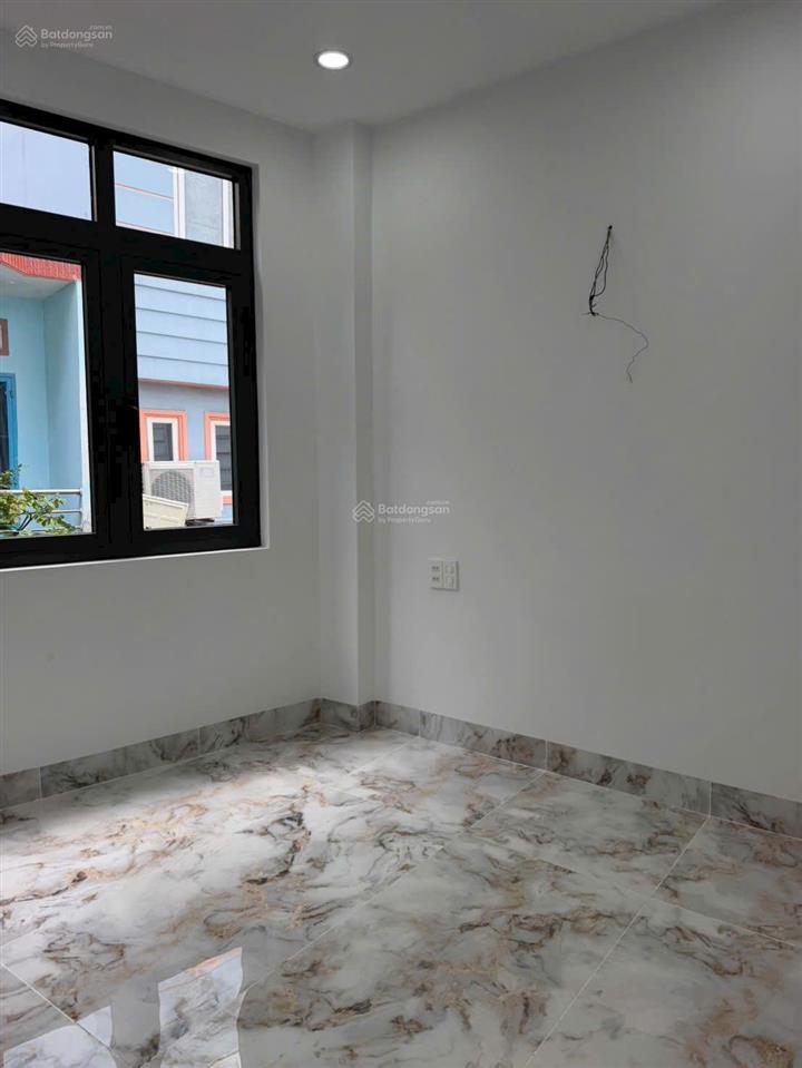 Lạc long quân  tân bình  5,25 tỷ  nhà mới 100%  hẻm xe hơi 6m