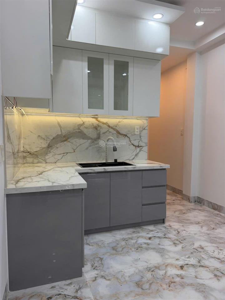 Lạc long quân  tân bình  5,25 tỷ  nhà mới 100%  hẻm xe hơi 6m