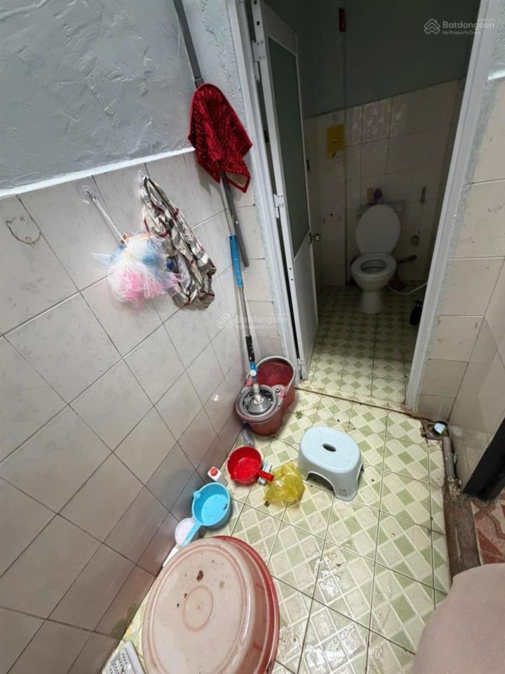 Nhà âu cơ  bảy hiền ngang 4m  vuông vức  5,2 tỷ
