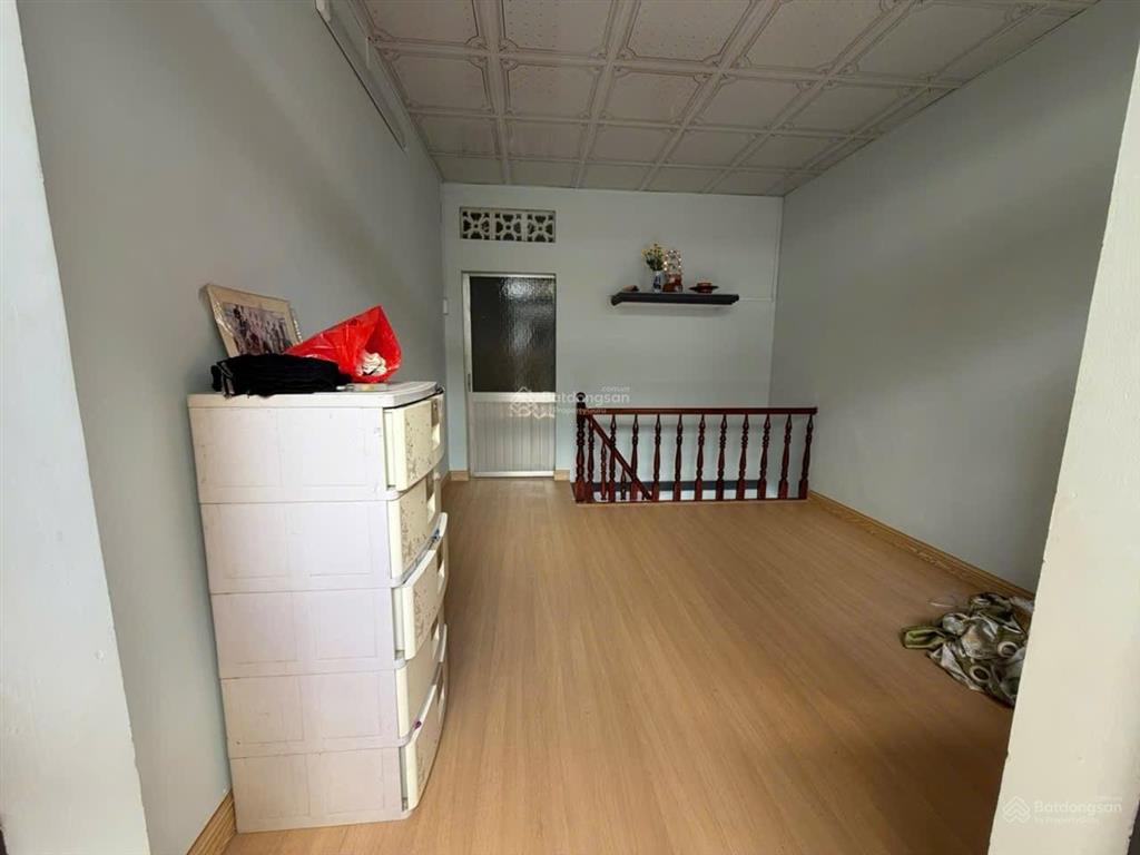 Nhà âu cơ  bảy hiền ngang 4m  vuông vức  5,2 tỷ