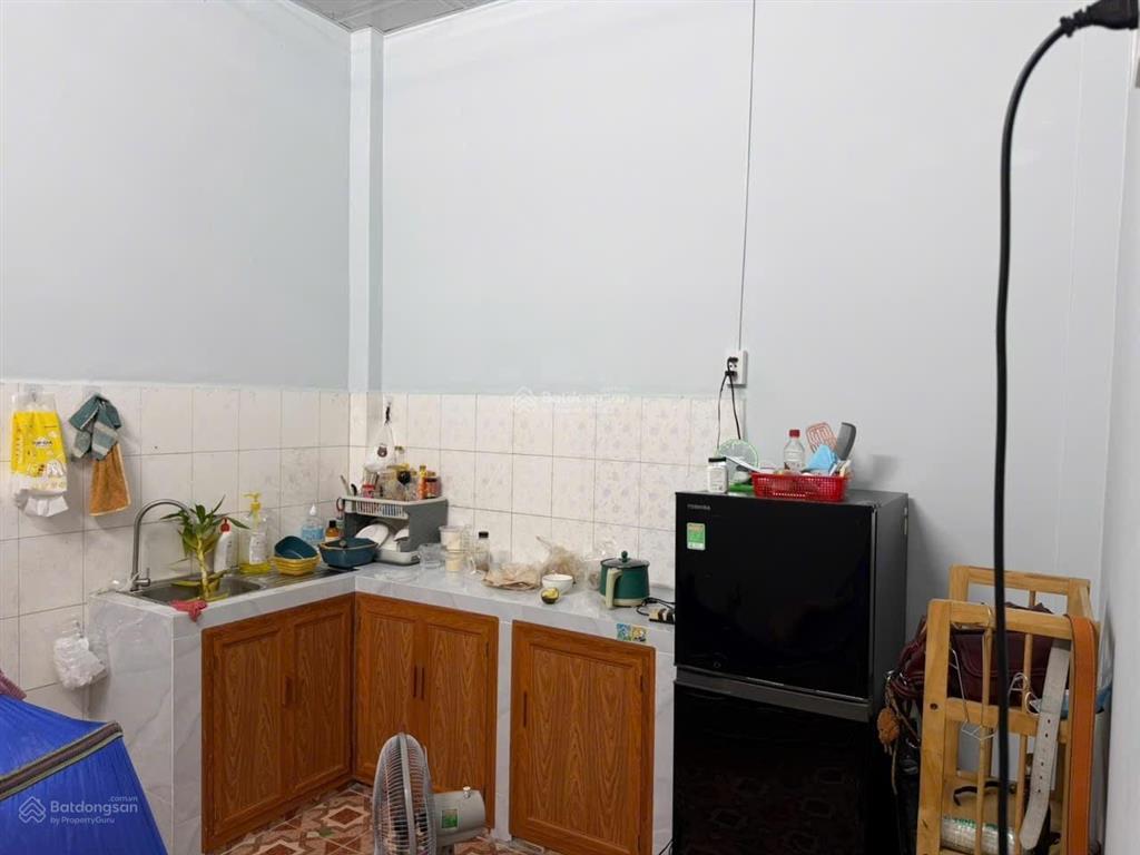 Nhà âu cơ  bảy hiền ngang 4m  vuông vức  5,2 tỷ