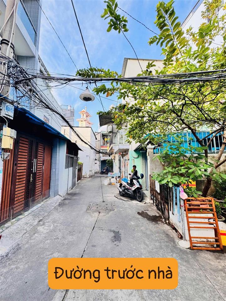 Nhà cũ  lạc long quân  quận 11  gần đầm sen  chỉ 3,85 tỷ
