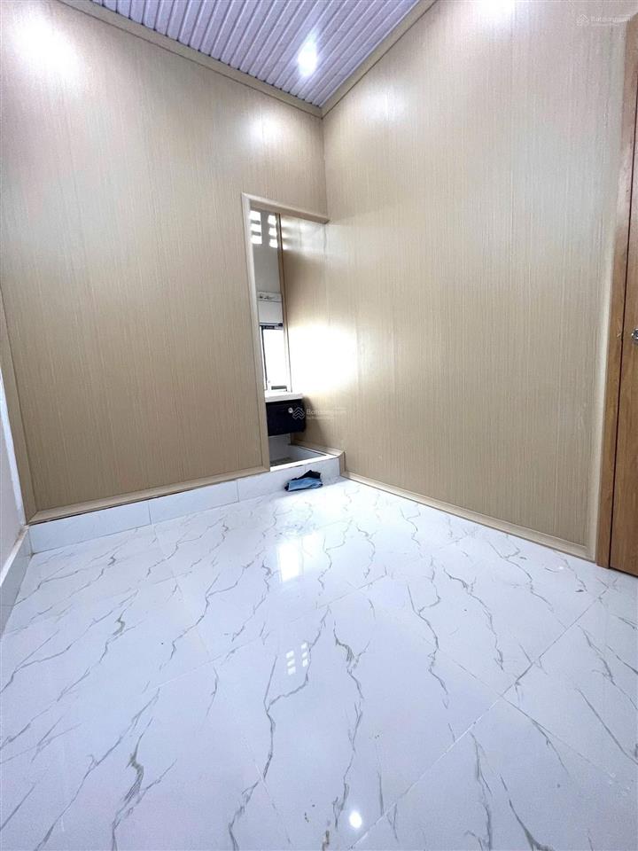 Hẻm xe hơi  cách mặt tiền 15m  nhà mới ở ngay  chỉ 4,25 tỷ