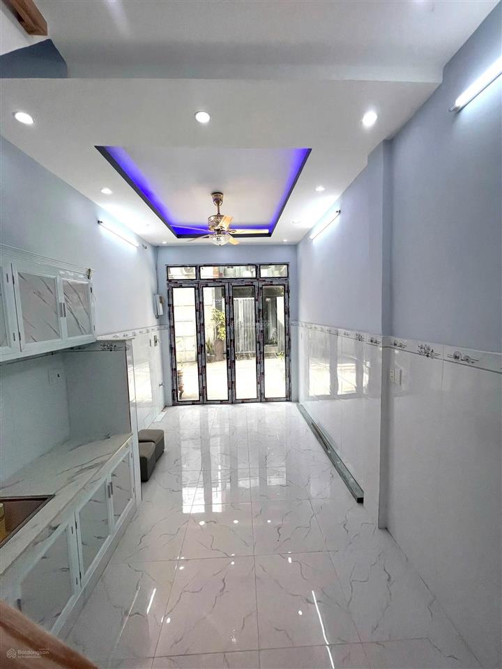 Hẻm xe hơi  cách mặt tiền 15m  nhà mới ở ngay  chỉ 4,25 tỷ