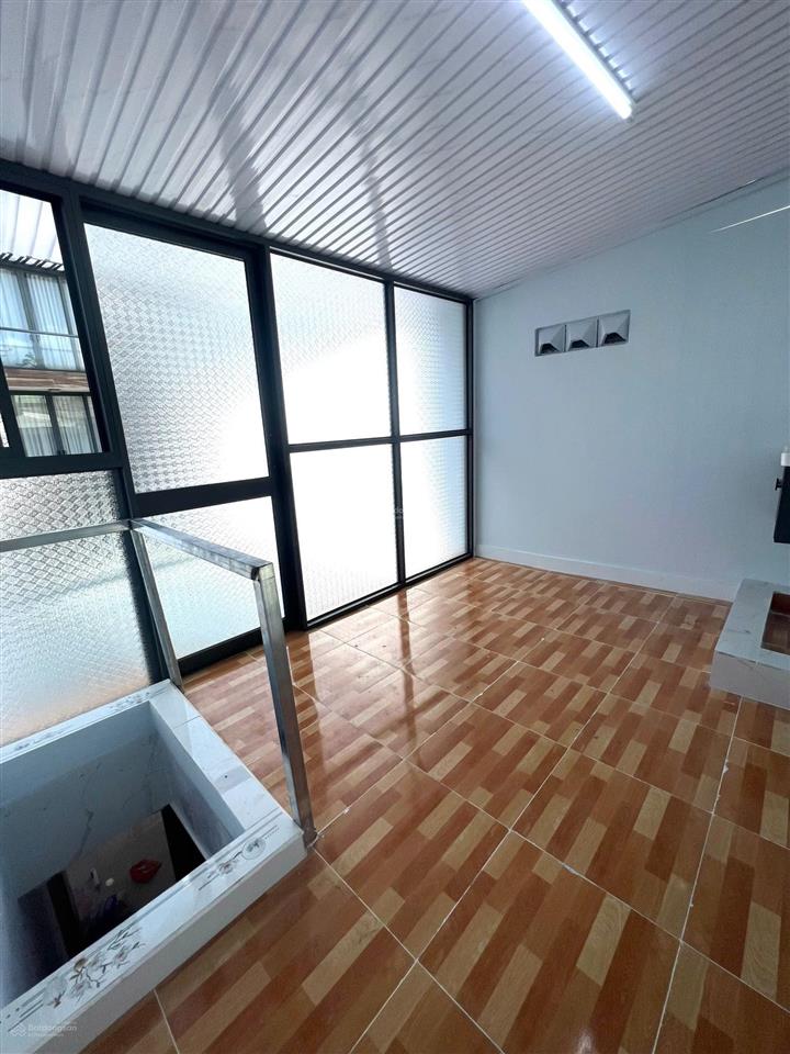 Hẻm xe hơi  cách mặt tiền 15m  nhà mới ở ngay  chỉ 4,25 tỷ