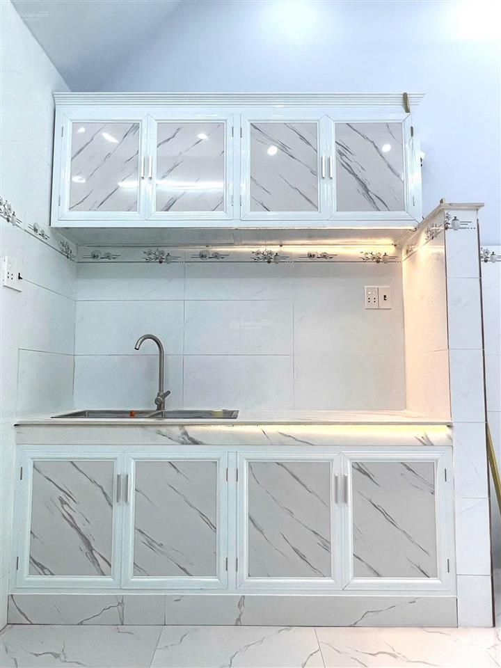 Hẻm xe hơi  cách mặt tiền 15m  nhà mới ở ngay  chỉ 4,25 tỷ